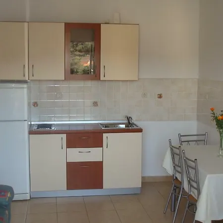 Guest house Ljubica Soline (Dalmatia)