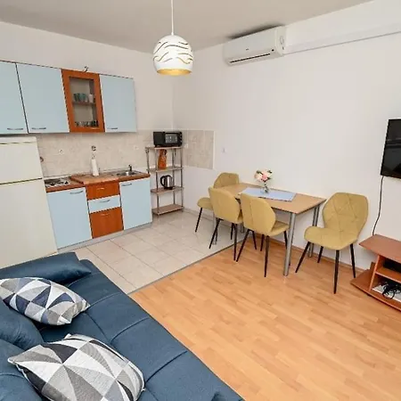 Ljubica Pensjonat Soline (Dalmatia)