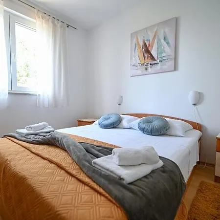 Pensjonat Ljubica 3*