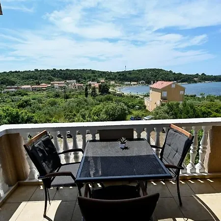 Pensjonat Ljubica Soline (Dalmatia)